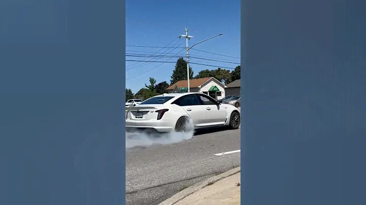 Cadillac CT5-V Blackwing Revs And Burnout!