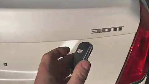 Ключ Cadillac ST6 2016 год Америка изготовление ключей Киев и киевская область