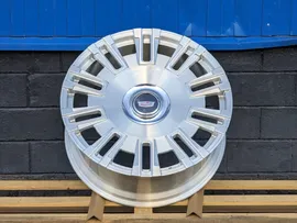 Кованые диски R24 GT Forged на Cadillac Escalade